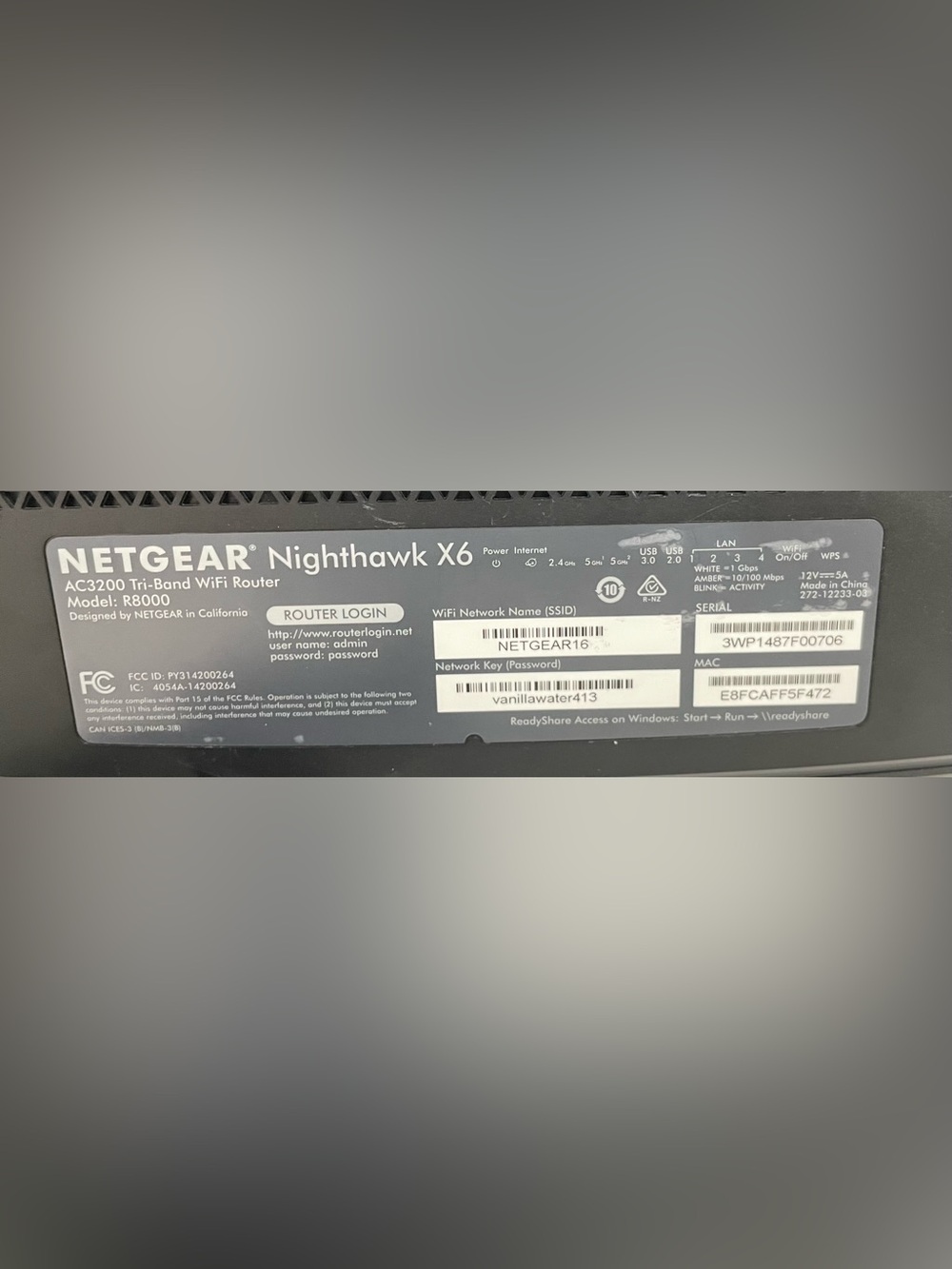 NETGEAR Black Tri-Band WiFi Router with Power Adapter - Picture 4 of 4